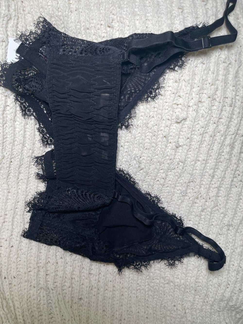 Cosabella Black Lace Bralette with Scalloped Trim - Picture 5 of 5